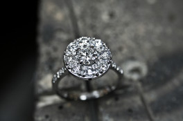 brilliant cut diamond cluster