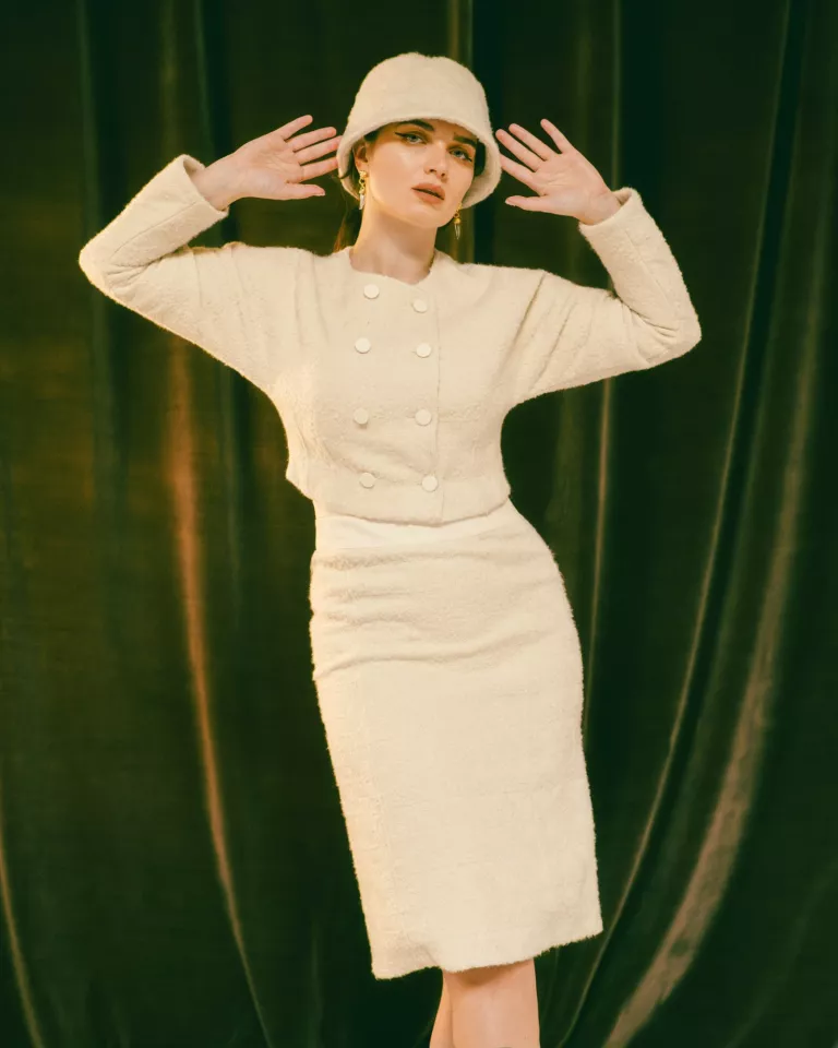 VIOLETBOOK EVEHEWSON 011