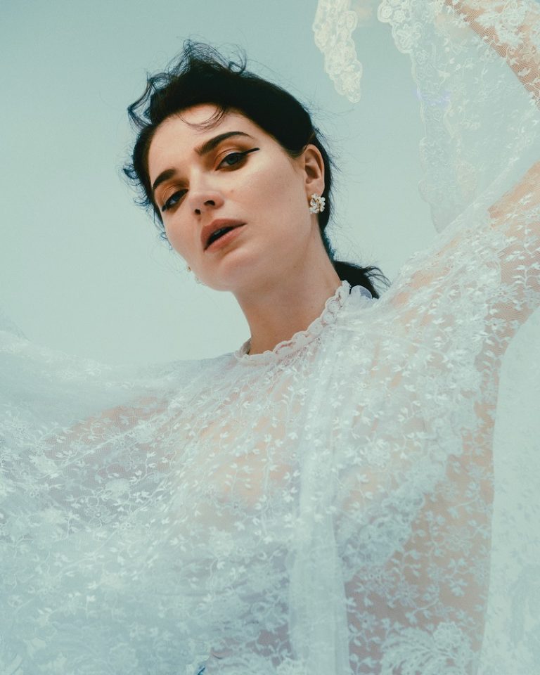 VIOLETBOOK EVEHEWSON 002
