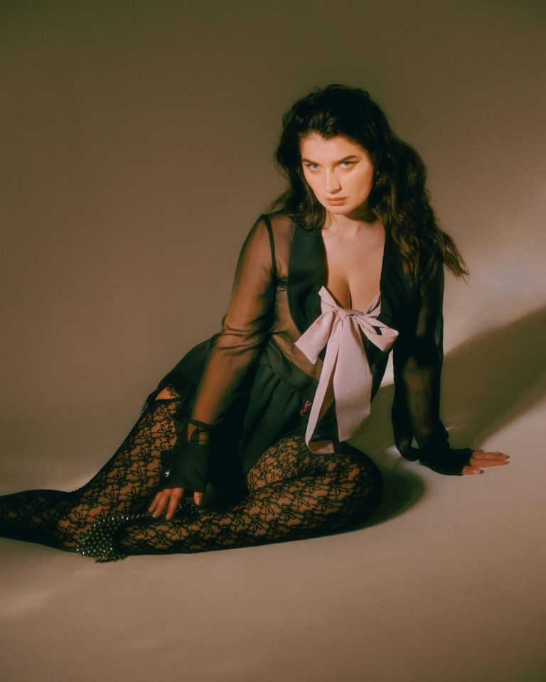 VIOLETBOOK EVEHEWSON 012