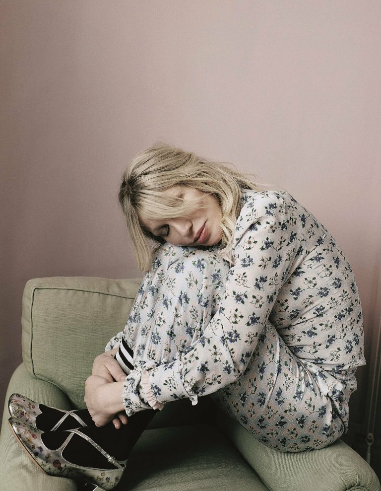 VIOLETBOOK COURTNEYLOVE 032