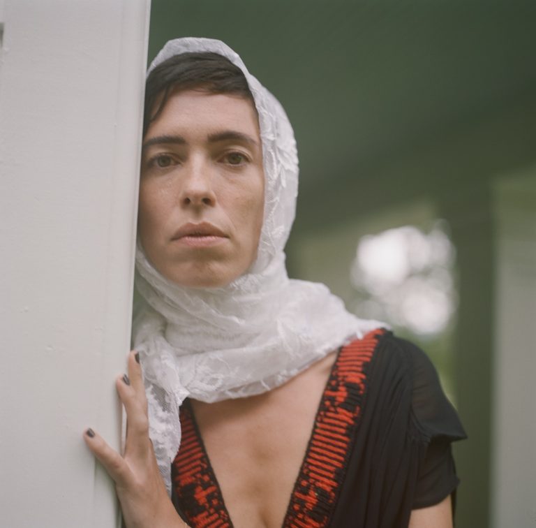 VIOLETBOOK REBECCAHALL 002