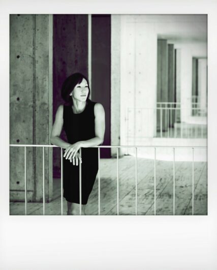 VIOLETBOOK KAYTYE 001