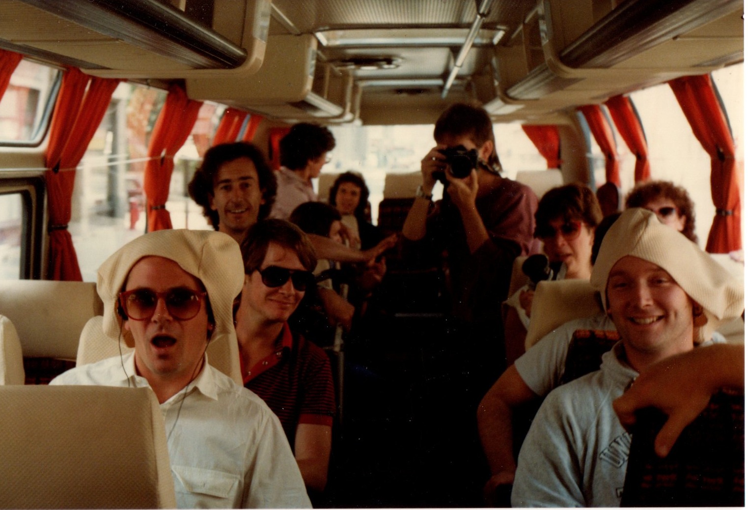 supertramp on a bus 83