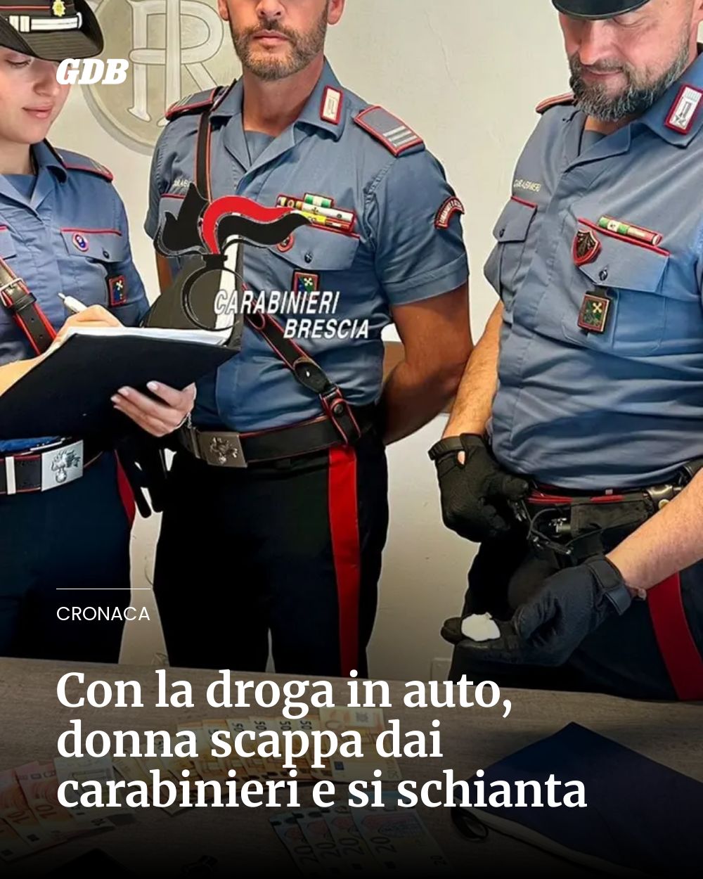 Post Instagram @giornaledibrescia: Con la droga in auto, donna scappa dai carabinieri e si schianta...