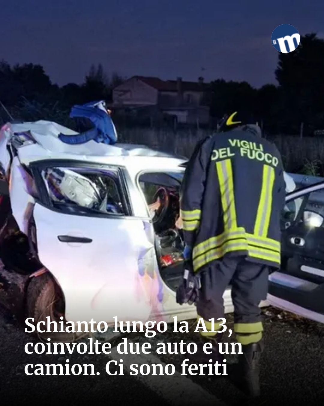 Post Instagram @socialbeat.test: Schianto lungo la A13, coinvolte due auto e un camion. Ci sono feriti...