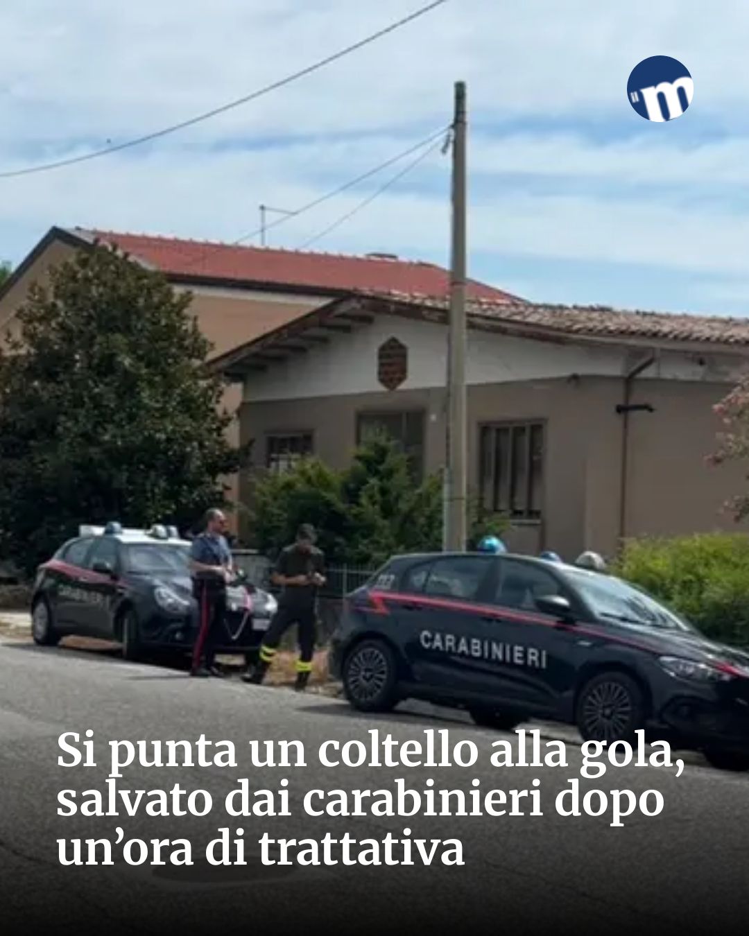 Post Instagram @socialbeat.test: Si punta un coltello alla gola, salvato dai carabinieri dopo un’ora di trattativa...