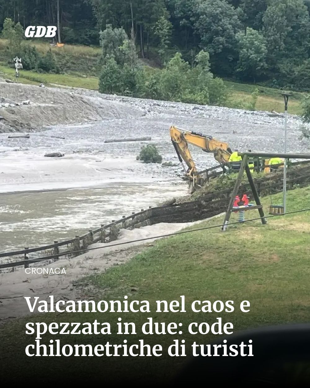 Post Instagram @giornaledibrescia: Valcamonica nel caos e spezzata in due: code chilometriche di turisti...