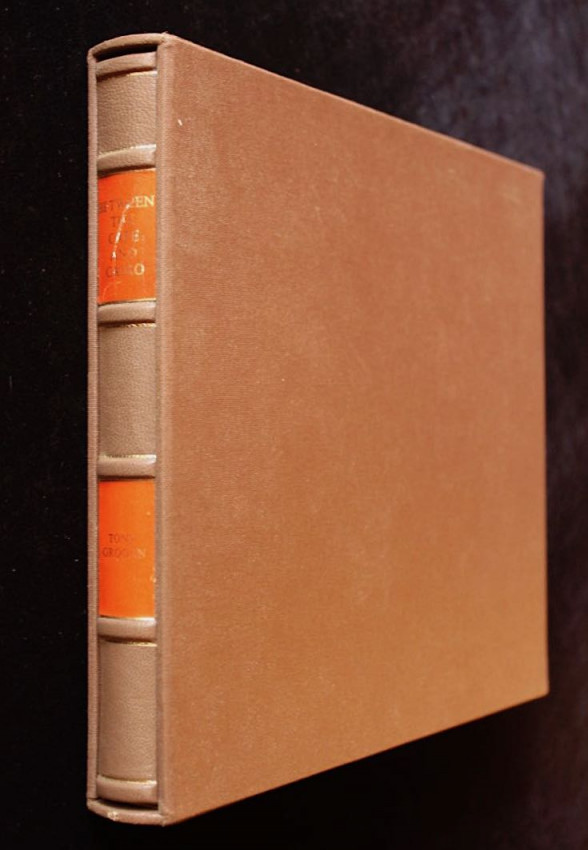 BETWEEN THE CAPE AND CAIRO (1995) - Tony Grogan paints Malawi