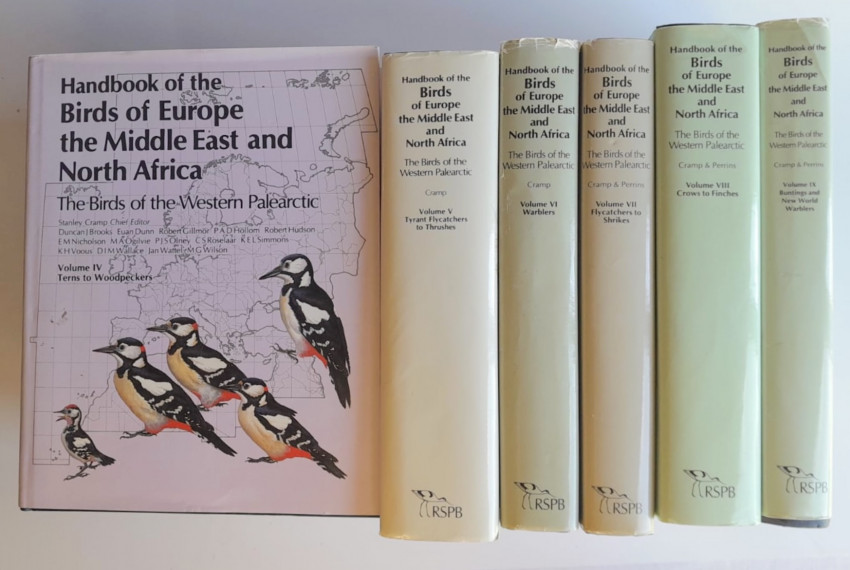 HANDBOOK OF THE BIRDS OF EUROPE, THE MIDDLE EAST AND NORTH AFRICA