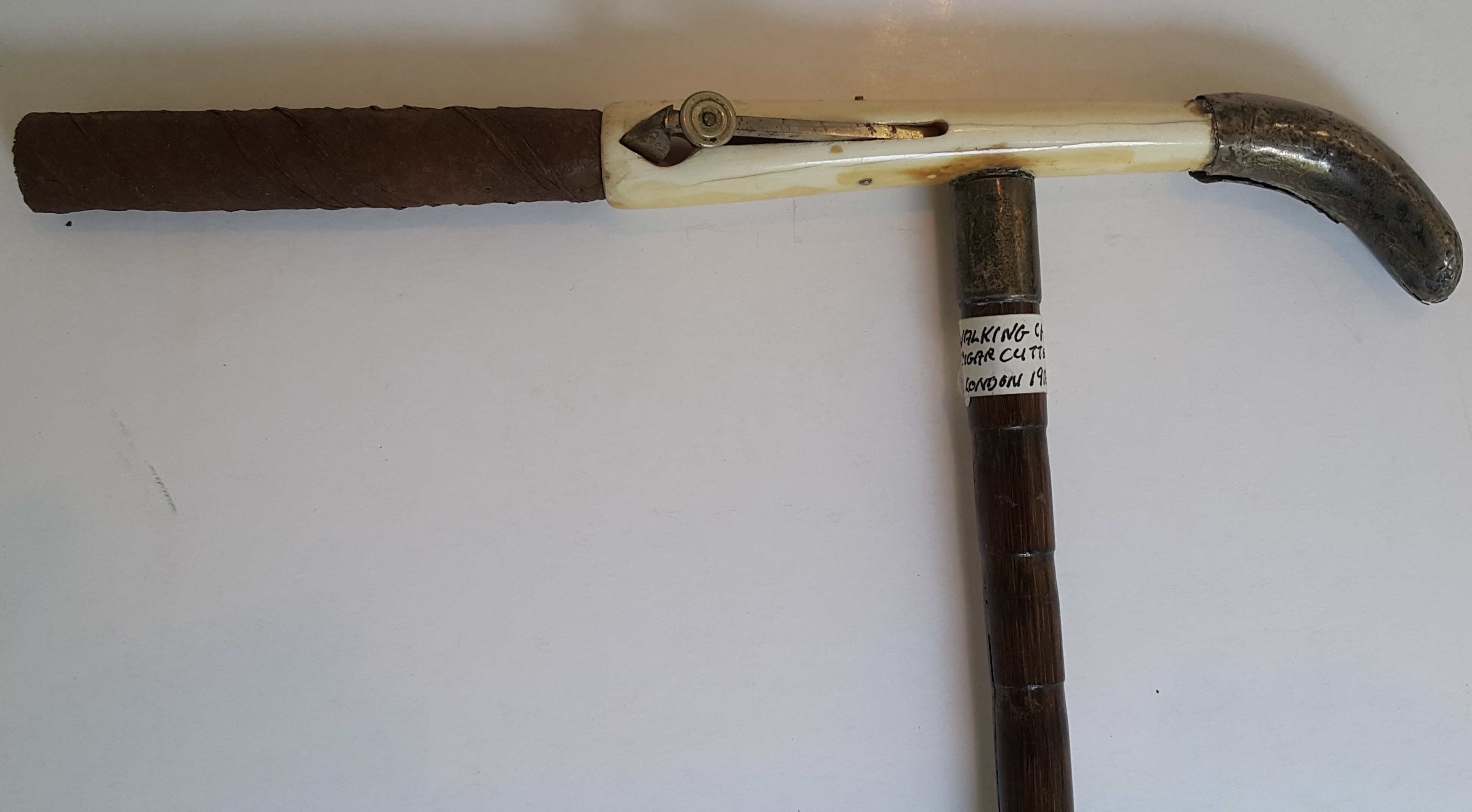 Cigar Cutter Walking Cane. London,1916. Auction 80