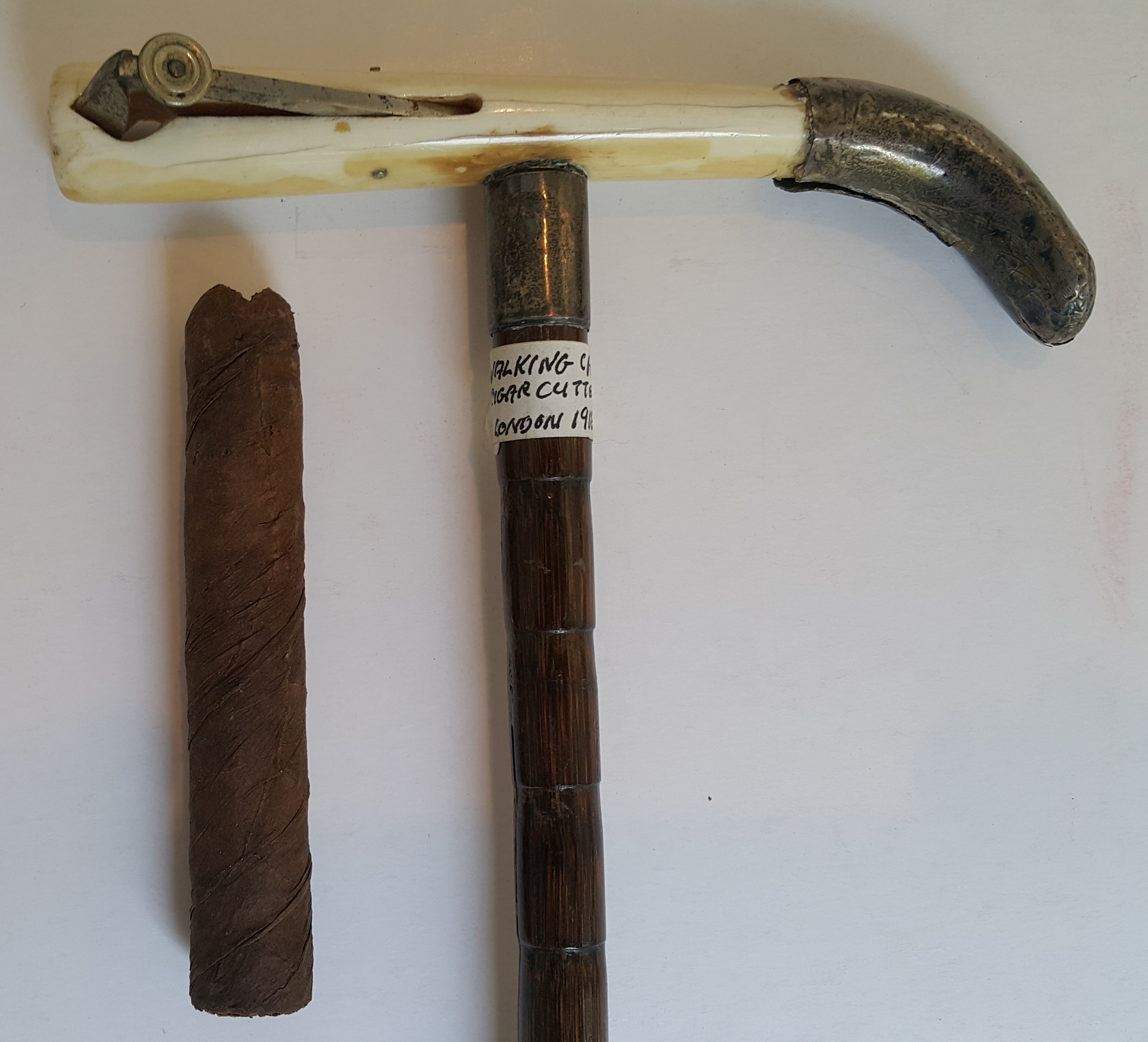 Cigar Cutter Walking Cane. London,1916. Auction 80