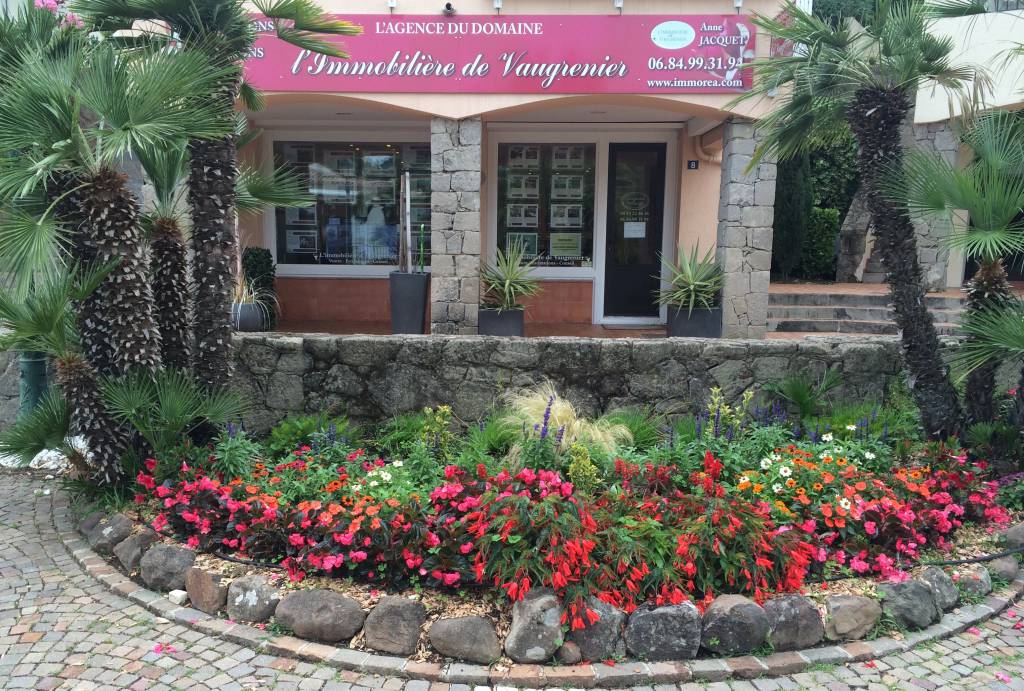 L'immobiliere de Vaugrenier L'immobiliere de Vaugrenier