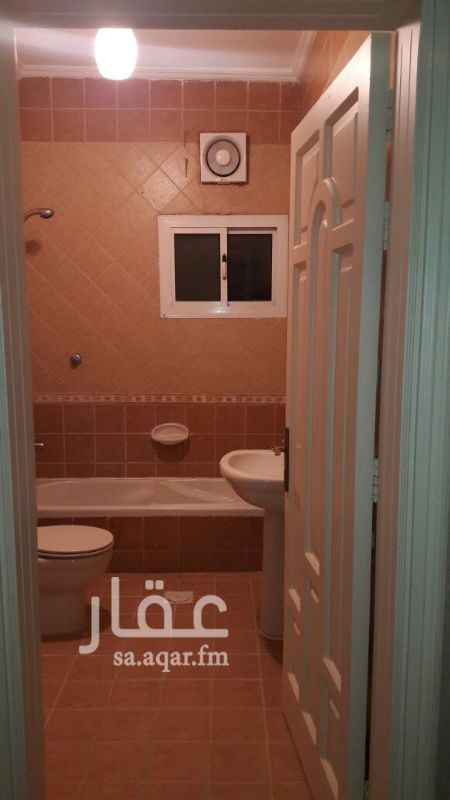 دور للإيجار فى 8926-8940 ، شارع عبدالرحمن بن أبي بكر الصديق ، حي البساتين ، جدة صورة 1