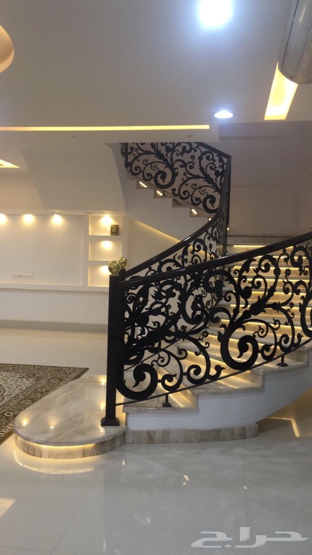 فلل للبيع فى الرياض حي مطار الملك خالد الدولي