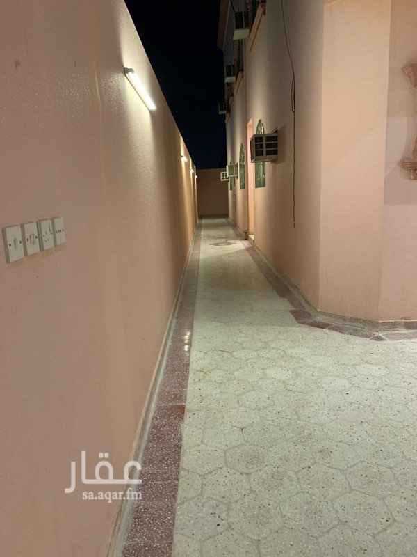1705937 دور أرضي 4 غرف وصاله ومطبخ وحمامين
وحوش وسيب ومستودع نظيف جداً
عمل له دهانات وتنظيف