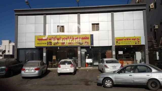 1350011 فرصة للاستثمار بالقرب من صناعية جده الجديدة وجامعة جدة.. مجمع تجاري فيه اربع محلات تجارية و12 غرفه استديو نظام مطبخ وحمام خمس عدادات. دخلها من غير الغرف حاليا 9000 علما بأن إيجار المحلات نازل عن السوق.. واجهات كلايدنق تبقى في العقد 7 سنوات .. إيجار سنوي خمسة وعشرون الف ريال فقط 25000.. عدم التفرغ