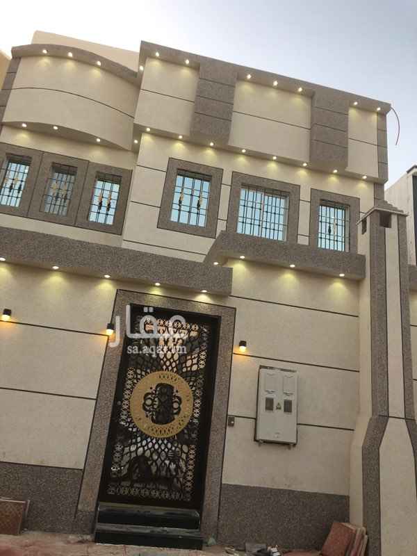 1749769 فيلا درج داخلي وشقة 216 م ش 15 جنوبي بناء ممتاز وضمانات 0500006560