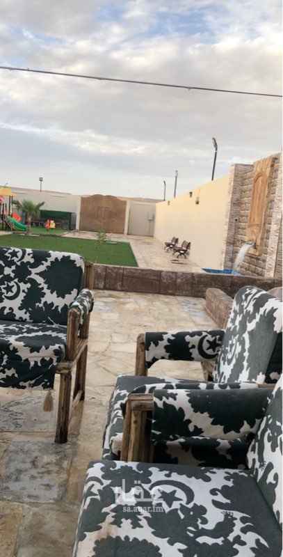 1539612 استراحة اسثمارية مساحة ٢٠٠٠ متر في ديراب على شارع هند
تتكون من قسمين رجال نساء ( مجلسين - بيت شعر - غرفه - مقلط - ٥ دوات مياة)
ملعب كوره قدم - ملعب طائرة - مسبح ١٠"٥ - العاب اطفال
دكات - مسطحات خضراء - نظام رذاذ - بئر ارتوازي- تكييف سبلت)
البناء مسلح كامل و على جودة عالية جدا