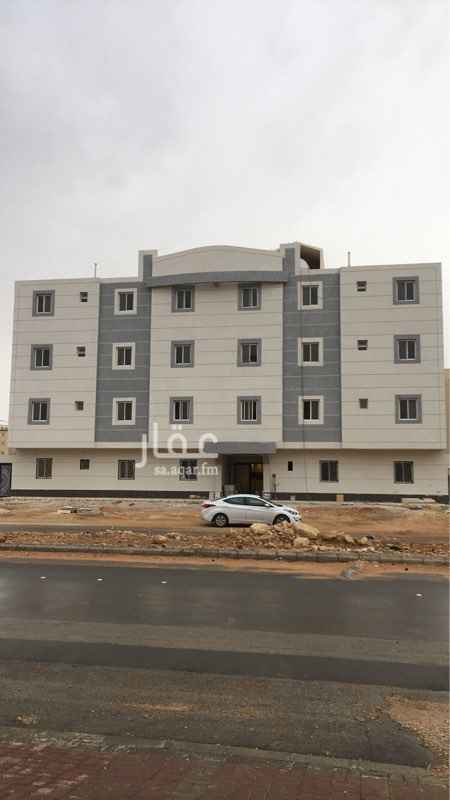 1585409 عمارة للبيع بالكامل
عدد الشقق / ١٤
كل شقة مكونة من غرفتين وصالة ومطبخ ومجلس ومقلط وثلات دورات مياه ومستودع صغير.
