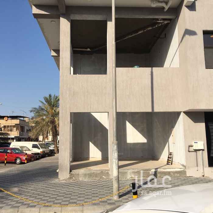 625141 محل زاوية تجاري جديد مع ميزان