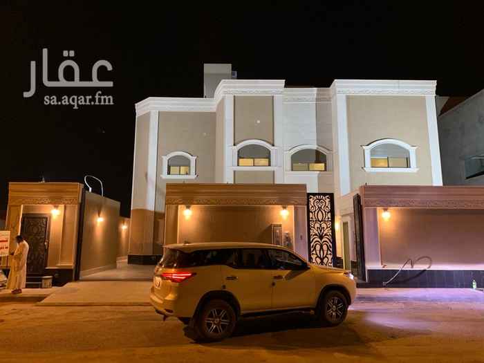 1698106 للبيع فيلا درج صاله شمال الرياض حي الملقا
مساحه ٥٠٧م
مصعد راكب