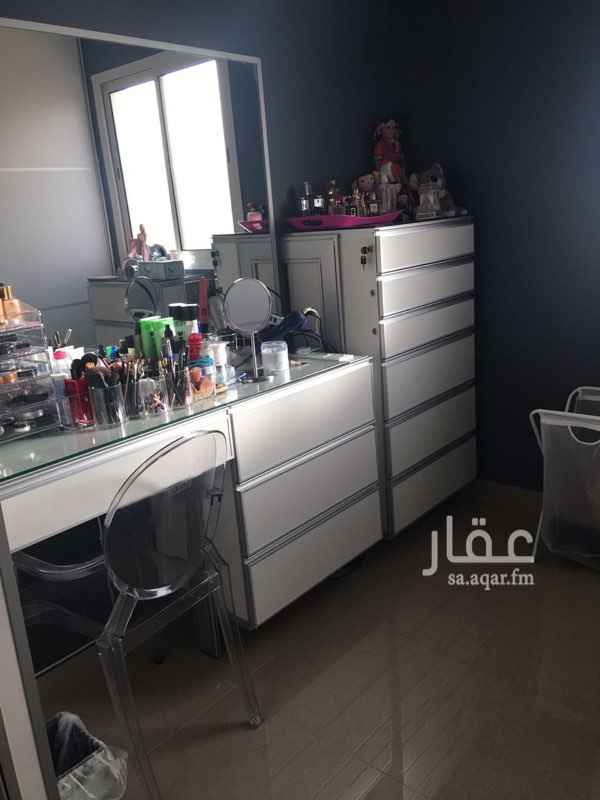 1698197 للايجار شقه مؤثثه شمال الرياض حي الملقا
قريبه من طريق انس وطريق الملك فهد
المواصفات
مجلس صاله
مطبخ غرفه نوم وغرفه ملابس
