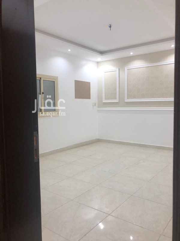 1586285 شقة للبيع
مكونة من
5 غرف و 3 حمام وصالة و مطبخ و مدخلين و الدور الاول
وغرفة سواق و خزان مستقل و موقف خاص
الشقة امامية
قريبة من مسجد و اسواق
العمارة ظهيرة الشارع التجاري
عمر العقار جديد
كل دور شقتين فقط