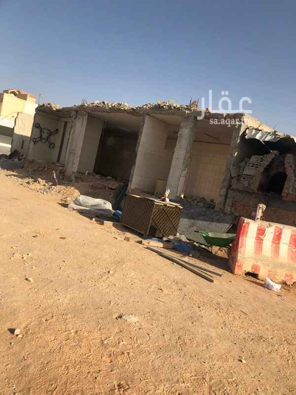 1621135 على ثلاث شوارع ١٠ و٢٠و٦٠