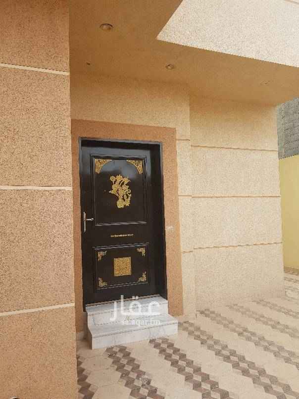 1553706 دور ارضي في حي العقيق شارع عبدالله بن سيف عرض الشارع ٢٠ مكونه من
٣-غرفة نوم
صاله
مقلط
مجلس
٣-دوراة مياه
غرفة سائق
كراج
المطبخ والمكيفات راكبة عمر العقار سنه واحده الاجار ٤٥ الف دفعتين في السنه
المالك