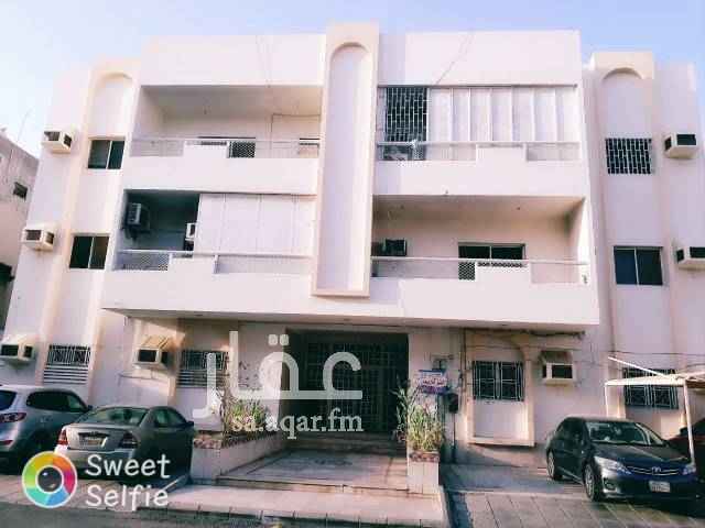 1355582 عمارة للبيع حي السلامة مساحتها 875متر مكونة من ١٩شقق من غرفتين وصاله وحمام ومطبخ وغرفة وصالة وحمامين ومطبخ و٤شقق من ٥ غرفة وصاله و٣حمامت ومطبخ موقع العماره قريب من شارع صقر قريش الدخل الحالي 285الف للتواصل 0500099724
