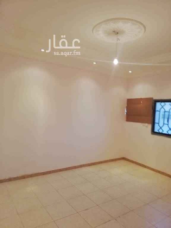 1756409 شقه للايجار حي الزهره مكونه من 2غرفتين وصاله وحمام ومطبخ قريبة من سواق الشاطئ للتواصل 0500099724
