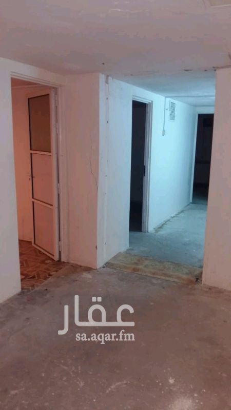 1039393 بدروم مهيئ ليكون سكن مكون من 8 غرف وصاله سكن عزاب شركات بدورات مياه ومطبخ