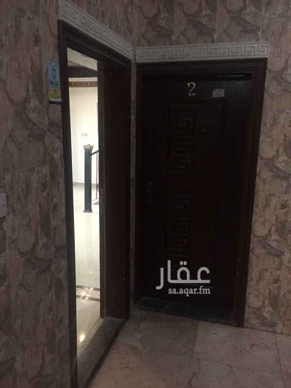 1699387 شقة دوبلكس للايجار بحي الروضة قريب طريق الجبيل
الظهران دور اول علوي مصعد ومواقف خاصة
مكونه من مجلس ومقلط وصالة ودورتين مياه ومطبخ راكب
الدور العلوي صالة و٣غرف نوم و٢دوات مياه منها واحده ماستر مع غرفة سائق بالمواقف خاص بالشقة
مكيفات راكبة وجاكوزي وشغل نظيف
السعر ٣٥٠٠٠ مقدم كل ٦ اشهر
للتواصل وتساب او اتصال
٠٥٠٥٩٣٤٤٤٧
٠٥٠٠١٩٨٣٤٦. وتساب