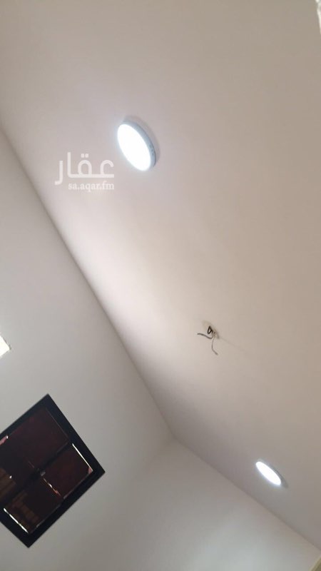 1632935 شقه مجدده تجديد كامل في حي الربوه اول ساكن بعد التجديد الشقه امام جامع
الشقه مكونه
من غرفتين وصاله وحمام ومطبخ للايجار الشهري او السنوي
التواصل عبر الرقم
0500209381
0534861000