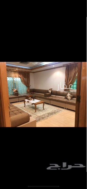 1519079 البيع مع الاثاث (المساحه ٦٠٠ متر)
بحي الخزامى شارع أركان
عمر العقار ١٩ سنه
تشطيب شخصي .
الارضي:
مسبح كبير وعميق وملحق خارجي ديكور حديث حديقتين وسط وحديقتين زوايا مجلس رجال كبير مع دورة مياه وغرفة طعام كبيره وصاله كبيره ومقلط نساء ومطبخ ومستودع
الدور الثاني:
١/ جناح رئيسي بغرفتين نوم ودورة مياه .
٢/ ثلاث غرفة نوم مع دورة مياه لكل غرفه .
٣/ مطبخ صغير
٤/ غرفة حمام بخار صغيره
٥/ صاله
السطح :
١/ غرفة خادمة + غرفة غسيل مع دورة مياه
٢ /مستودع خارجي
للتواصل عن طريق الواتس اب
0570945935