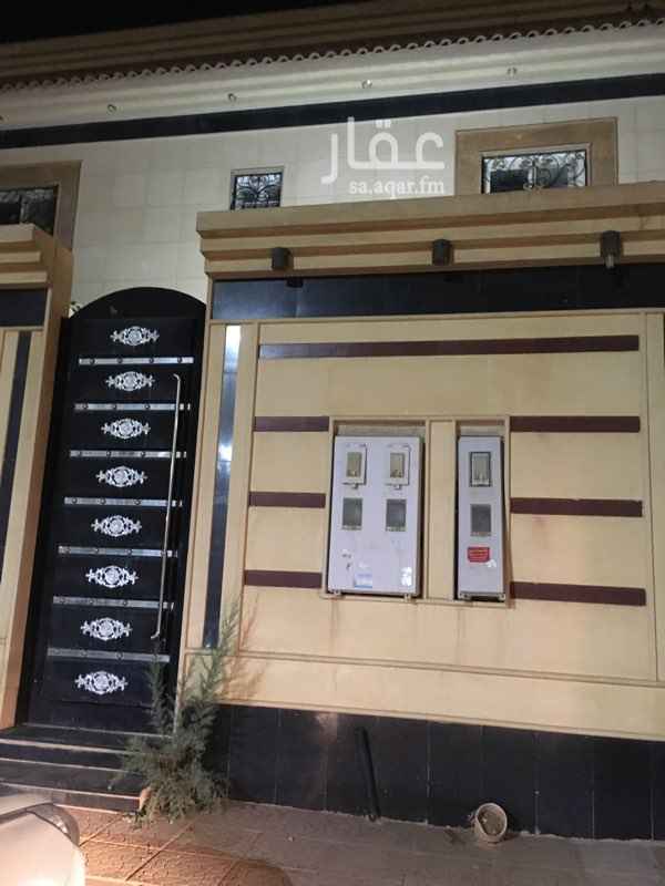 1640515 دور أرضي مجدد بالكامل مشب مجلس رجال وقلط ومخزن داخلي وخارجي مجلس نساء وصالة كبيرة وثلاث غرف نوم متظاهرة المداخل