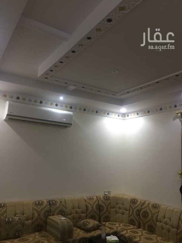 1764637 مشب ودره مياه -مجلس -مقلط -صاله -مجلس حريم -ثلاث غرف نوم -مطبخ -مستودع -(عشر مكيفات سبلت -مطبخ راكب