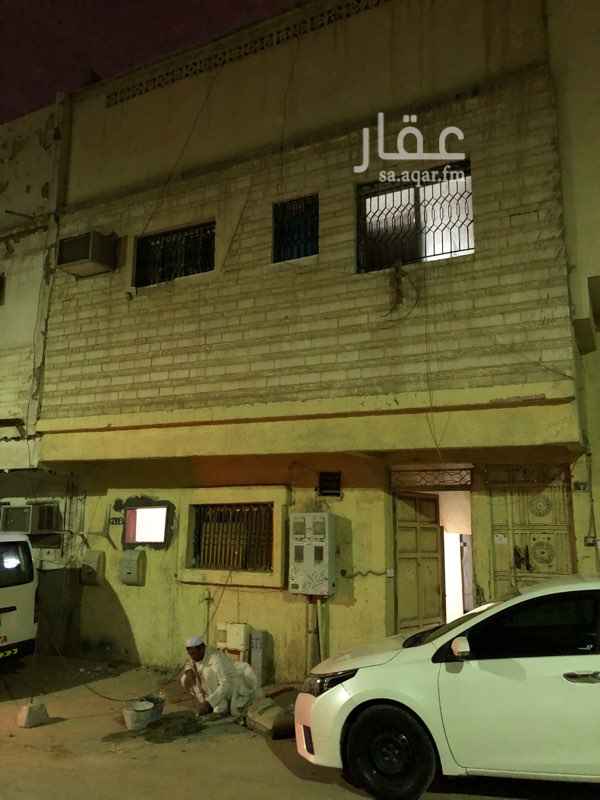1112229 عمارة للبيع دورين شقتين مفصوله ومأجره شقه وشقه جالس اضبطها بويات وسباكه وع السوم وموقعها جميل للي بيستثمر لان ظهر العماره شارع عام