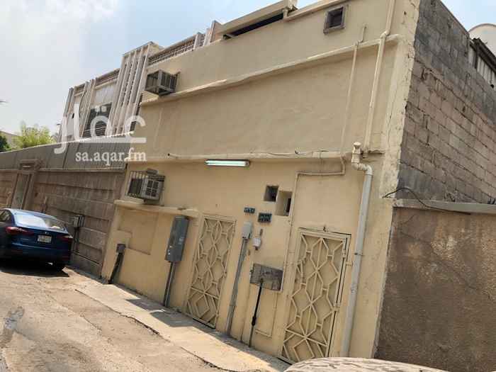 282901 10 غرف .
4 دورات مياة.
2 مطبخ
غرفة + مطبخ صغير + حمام مع مدخل خاص
السعر قابل للتفاوض
من المالك مباشرررررة