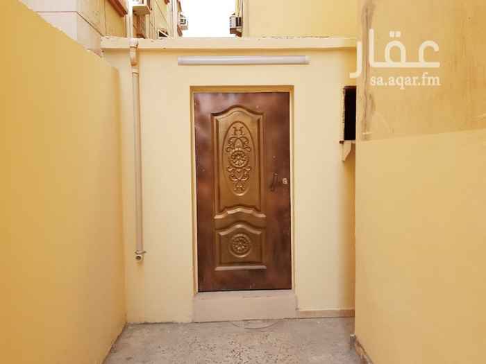 1349213 غرفة جديدة مساحة ٧ متر في ٣ مع حمام ومطبخ صغير في حوش العمارة بحي النسيم للايجار . السعر شامل الماء والكهرباء
رقم المالك:
0505613010
