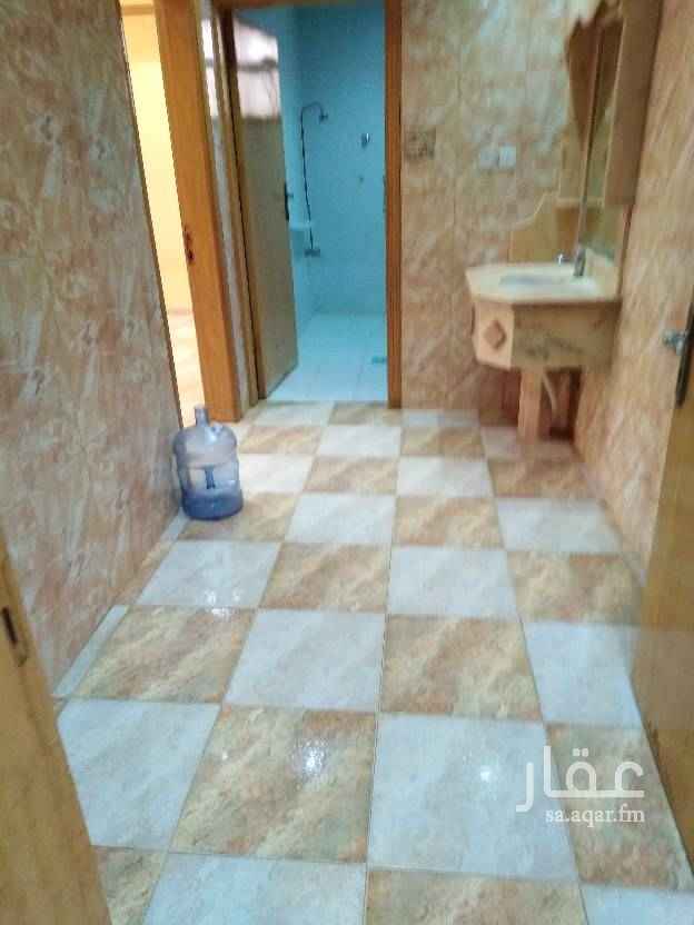 1441220 للإيجار شقه عوائل ٢غرفه ٢ حمام صاله مطبخ وسيعه مره حي الملك فيصل