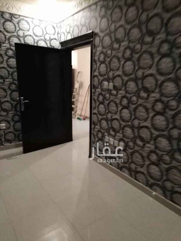 1466183 للإيجار شقه عوائل حي الملك فيصل شارع الكندي