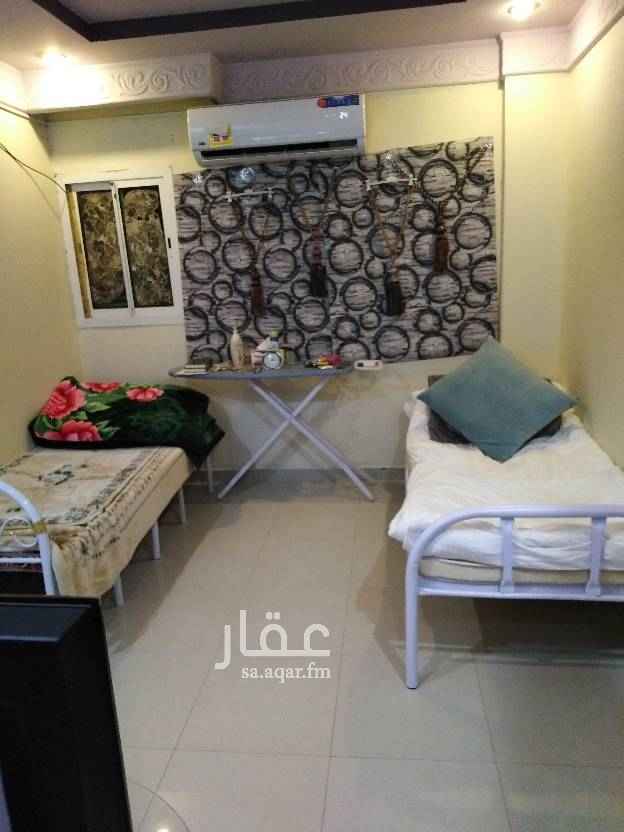 1687330 للإيجار شقه عوائل أرضي حي الملك فيصل شارع الكندي بجوار مدارس ريما العالميه موقع ممتاز مره تقبيل
