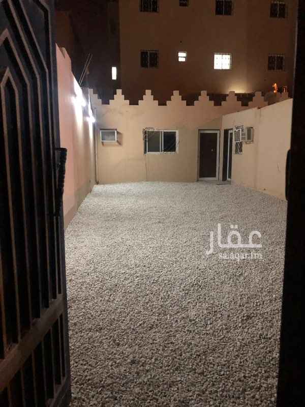 1354930 استراحة في حي لبن للايجار السنوي على عزاب مكونة من مجلس وغرفة نوم ومطبخ وكذلك مشب خارجي مع حوش