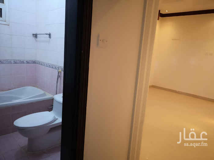 1698086 تقع عمارة نجمة تالين للوحدات السكنية في حي الشهداء شرق الرياض والتي تمتاز بقربها من غرناطة مول ومستشفى المواساة ويمتاز الحي بتكامل جميع الخدمات من مدارس حكومية واهلية . كما ان العمارة بها كاميرات مراقبة وحارس امن
