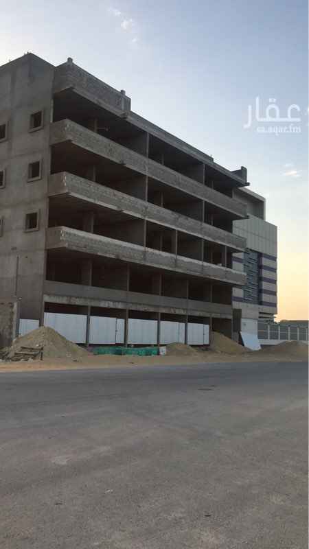 1506175 عمارة تجارية بشارعين بمنطقة حيوية جدا
مواقف خلفيه مسورة
يصلح ان يكون مستشفى، مقر شركة، مستوصف، شركة مطاعم
ملاحظة: التشطيب النهائي للمبنى حسب اختيار المستأجر