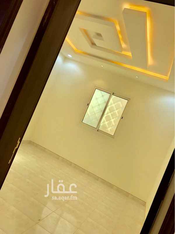 1646938 شقة 4 غرف وصاله ومطبخ ودورتين مياه
عمرها سنه
في الملحق
عداد كهرب مستقل
الماء مشترك
18000 ريال دفعة وحدة
19500 ريال دفعتين
ملاحظة
يفضل بدون أطفال أو طفل واحد