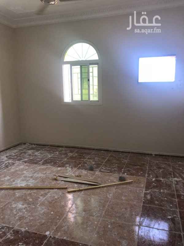1381044 دور مستقل للايجار ببريمان الشعبي شهريا ١٦٠٠ ومافيه عداد مستقل المستاجر بالدور الارضي متعاون ورجاء بدون ازعاج للجادين فقط والسعر نهائي والتواصل واتساب وبالتوفيق يارب للجميع