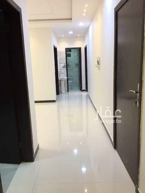 1704660 شقه في واحة الرمال دور ثاني عداد الكهرباء مستقل
أسقف الشقة ديكور جبص بلكامل مع حوش سطح مستقل لشقة..
ايجار شهري/ ١٣٠٠﷼
ايجار سنوي / ١٤٥٠٠ الف
جوال / ٠٥٠٠٥٥٧٥١٦